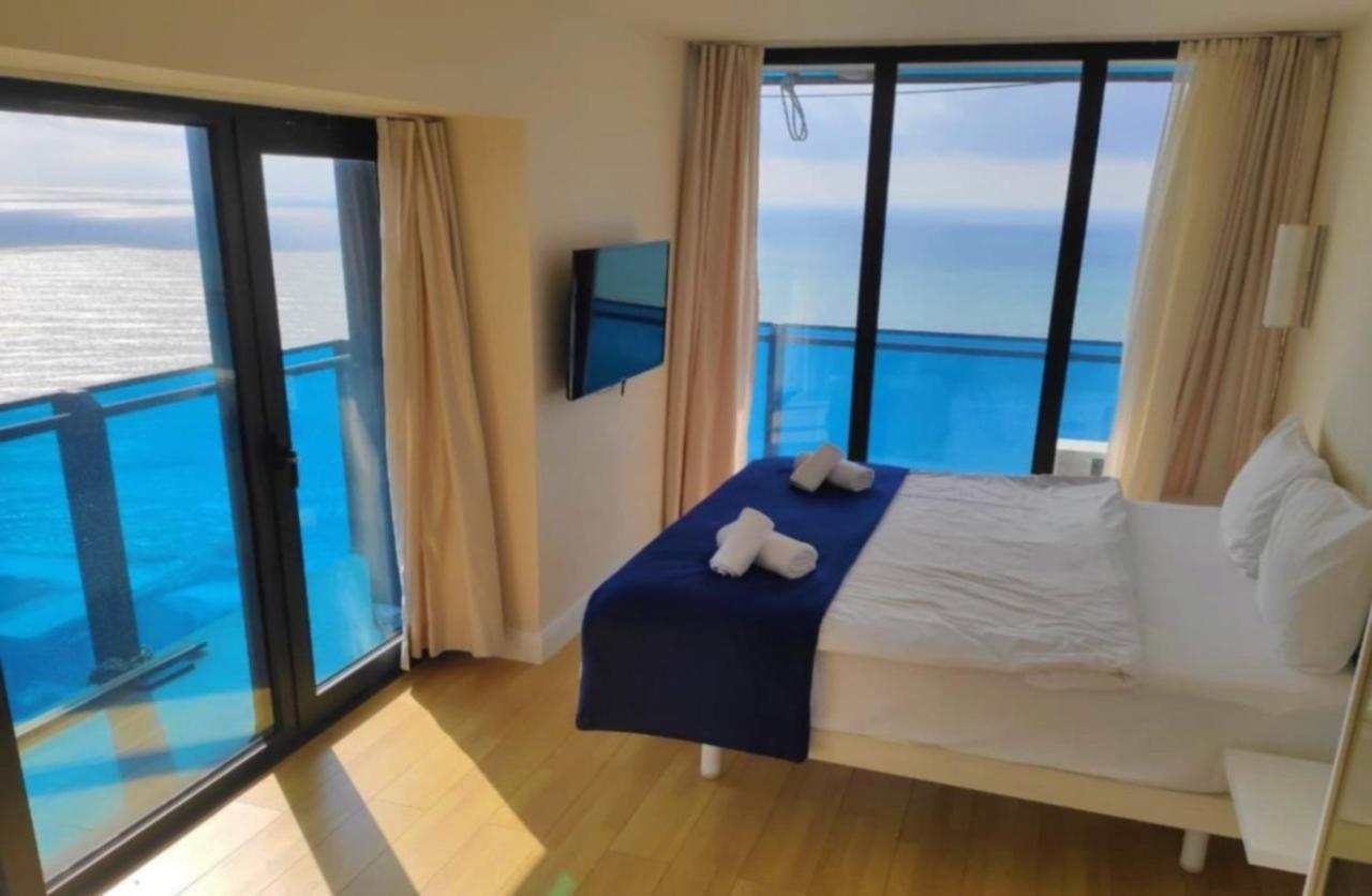 Orbi City Batumi Sea View Aparthotel Exterior photo