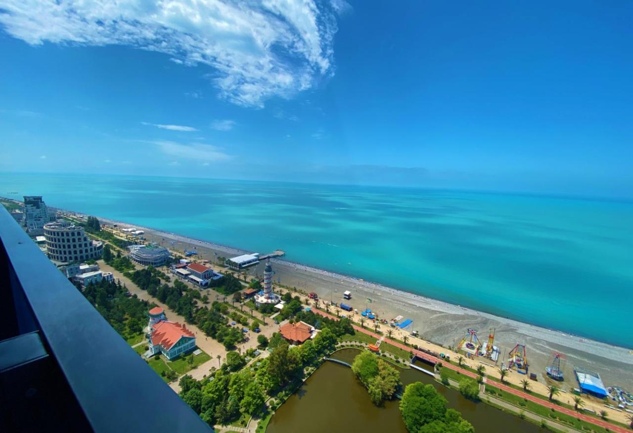 Orbi City Batumi Sea View Aparthotel Exterior photo